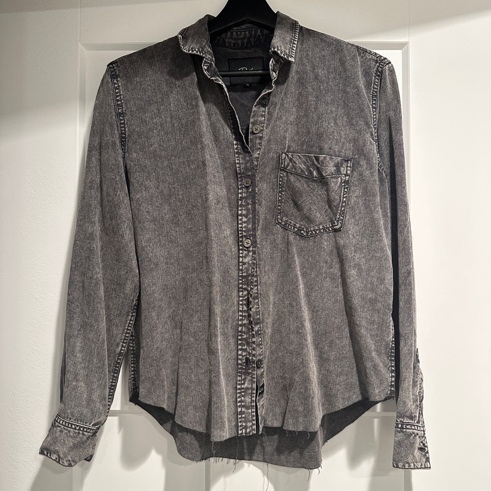 Rails Distressed look button up - excellent condition xs